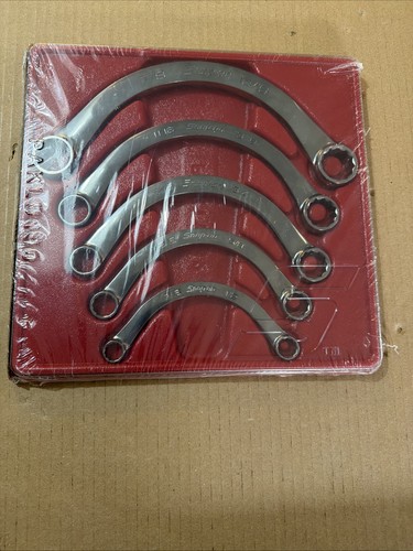 Snap half moon spanner - on,